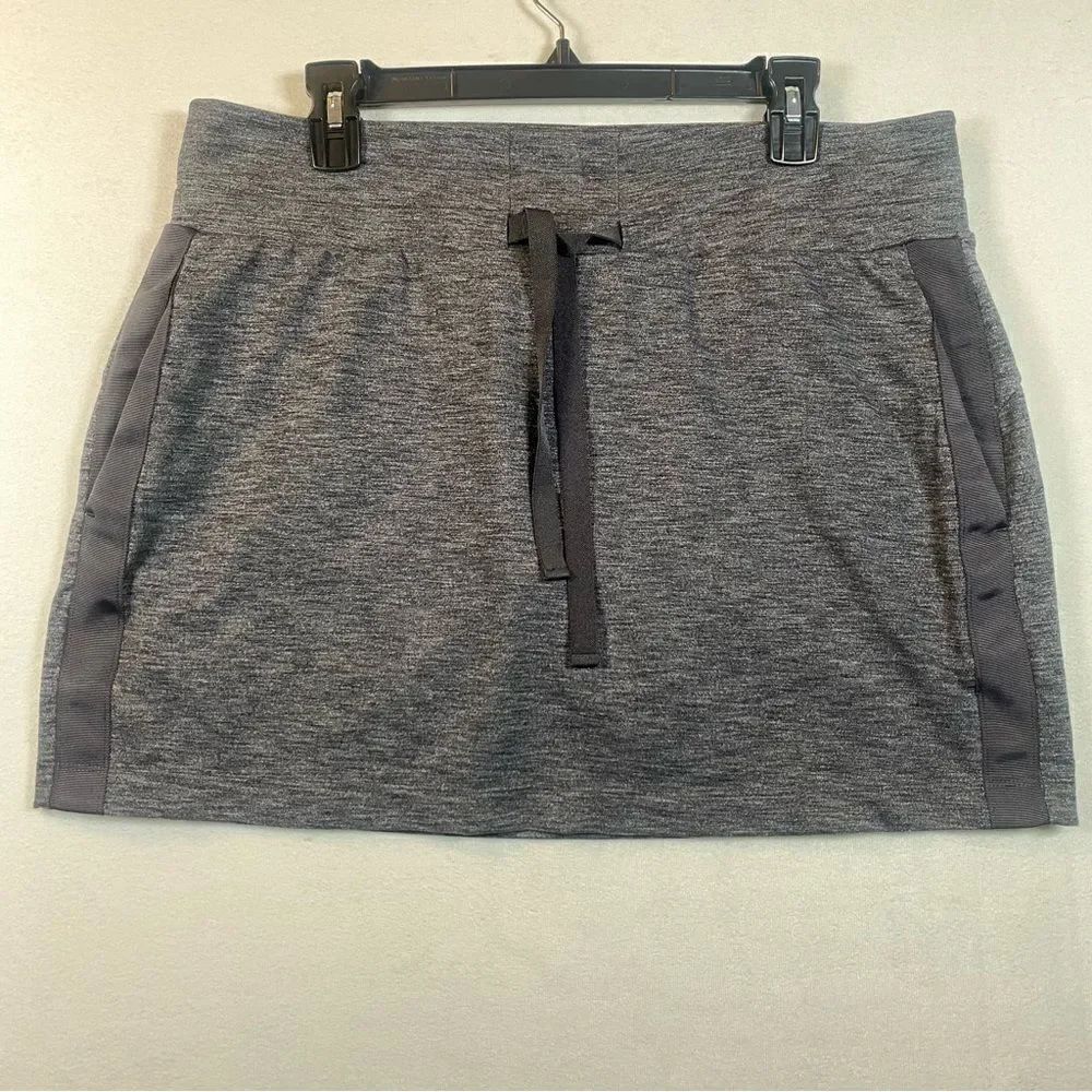 Athleta Gray Metro Downtown Skort Size Large